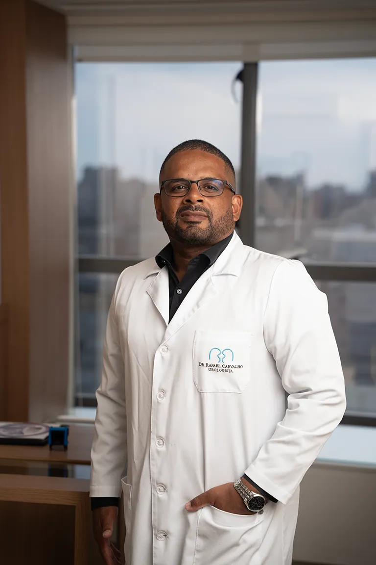 Dr. Rafael Carvalho